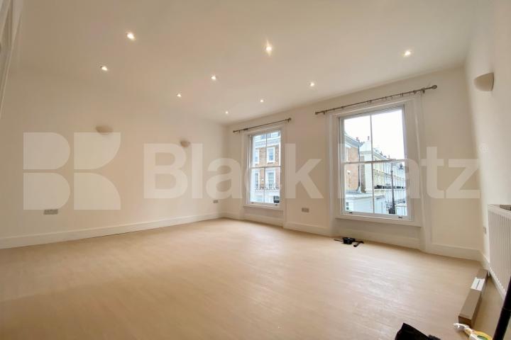 Newly Refurbished Georgian house with terrace Hugh Street , Victoria